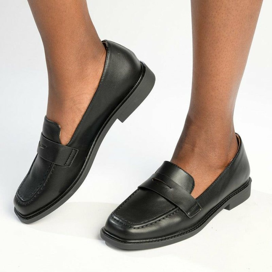 * Madison Kim Loafer With Saddle Black Discount Store Madison Heart Of New York Brogues