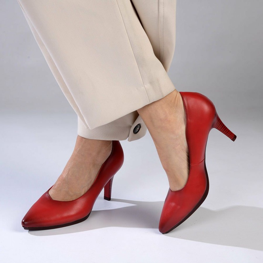 * Soft Style Hush Puppies Phillipa Court Heel Red Closeout Sale Soft Style By Hush Puppy Heels