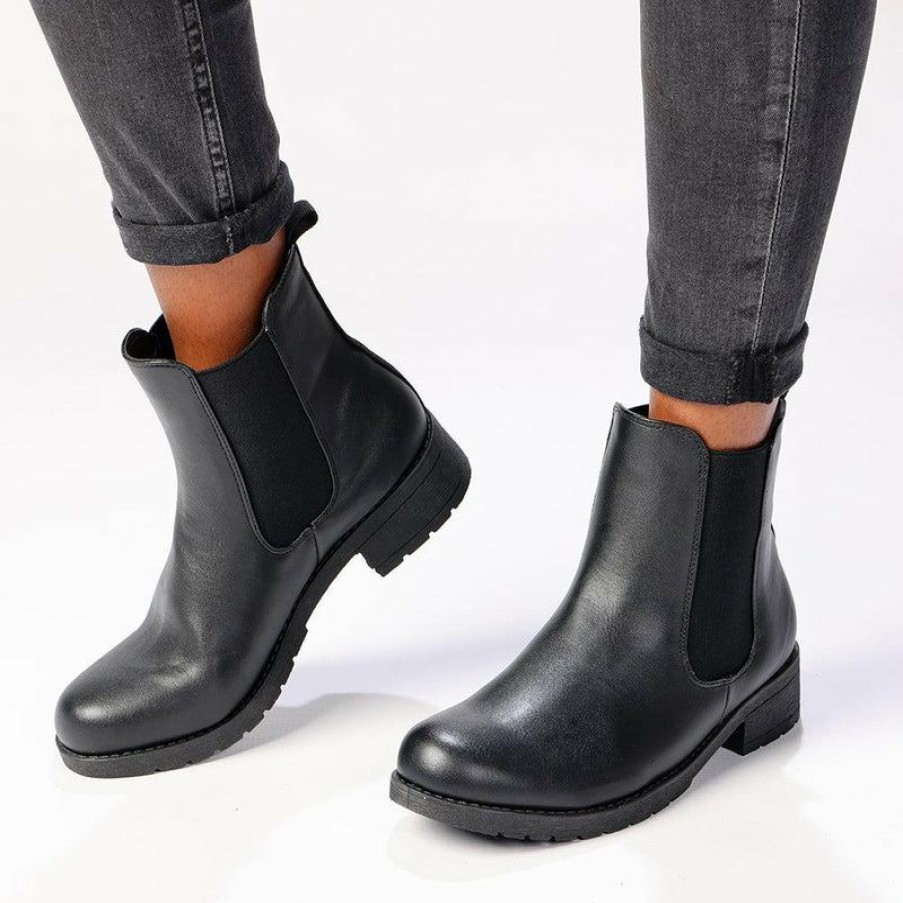 * Madison Daisy Fashion Boot Black Cheap Online Madison Heart Of New York Boots