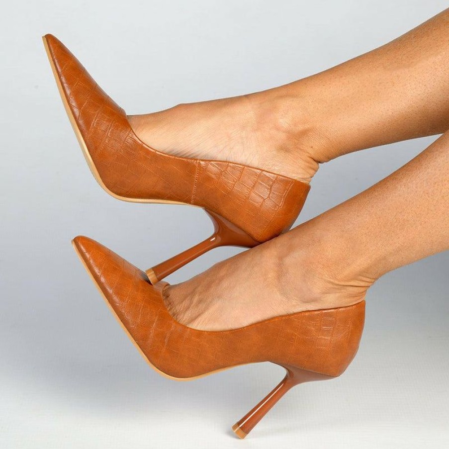 * Madison Lila Court Heels Tan New Madison Heart Of New York Heels